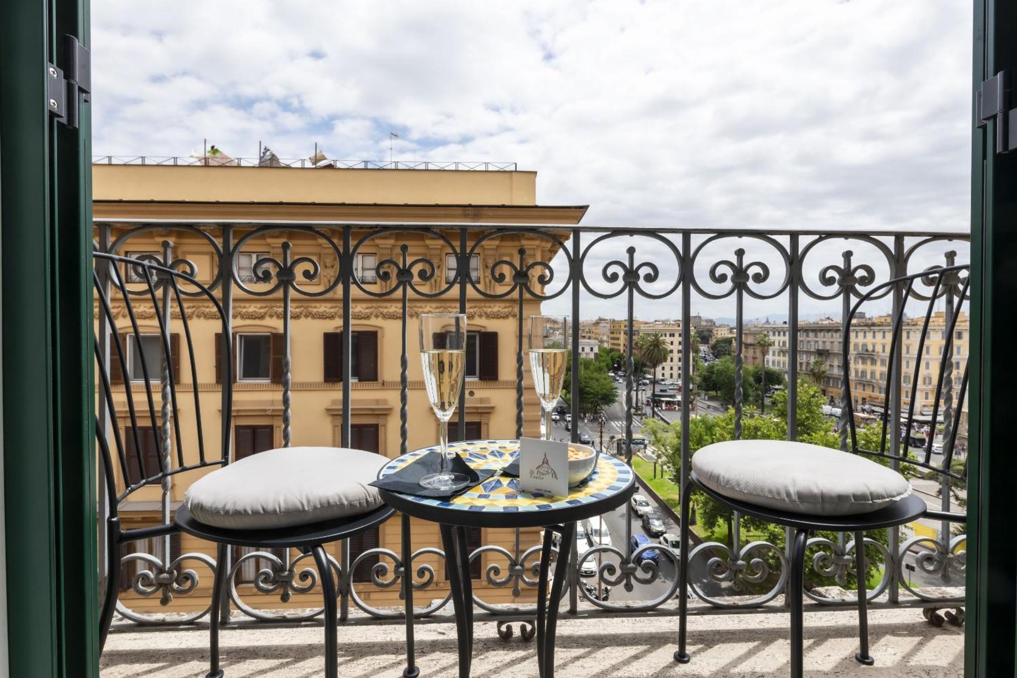 St Peter Twelve Bed and Breakfast Ρώμη Εξωτερικό φωτογραφία