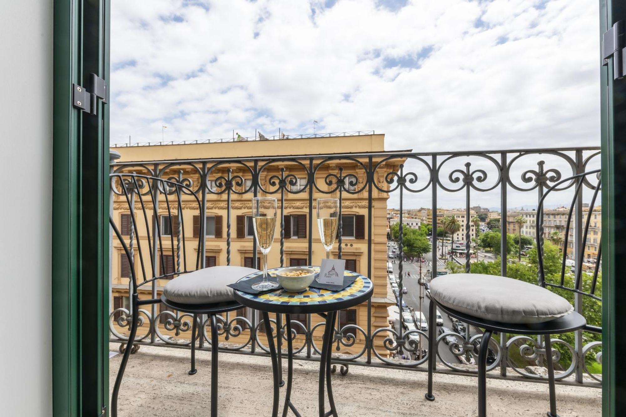 St Peter Twelve Bed and Breakfast Ρώμη Εξωτερικό φωτογραφία